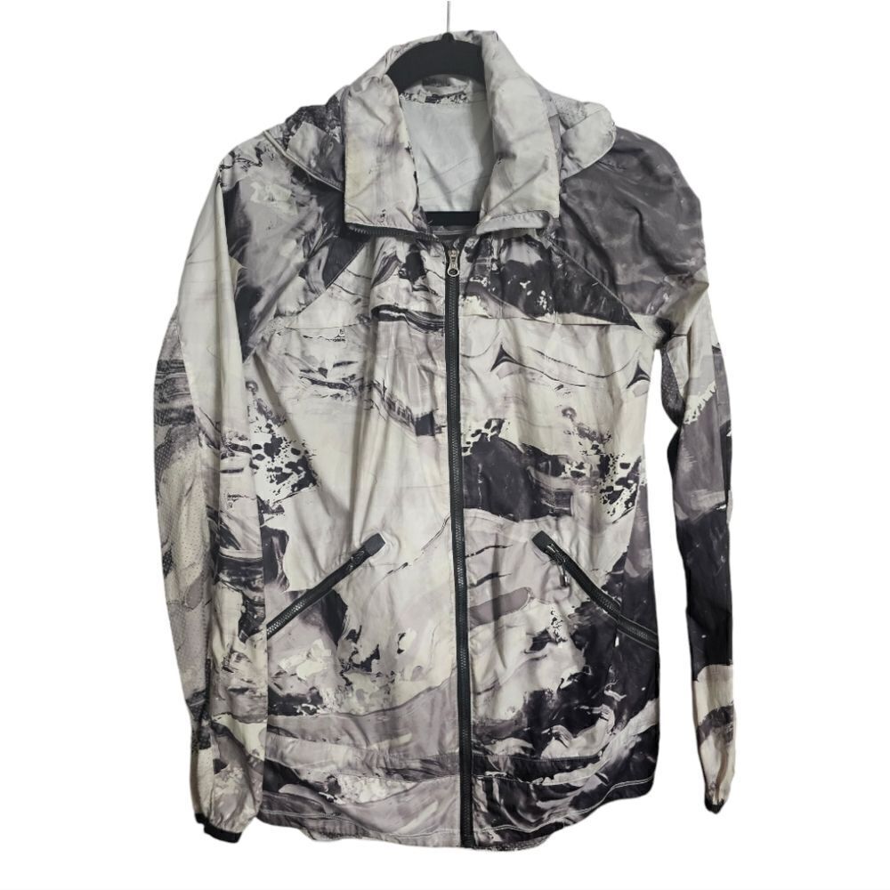 LULULEMON‎ Miss Misty II Rain Jacket - Size 6